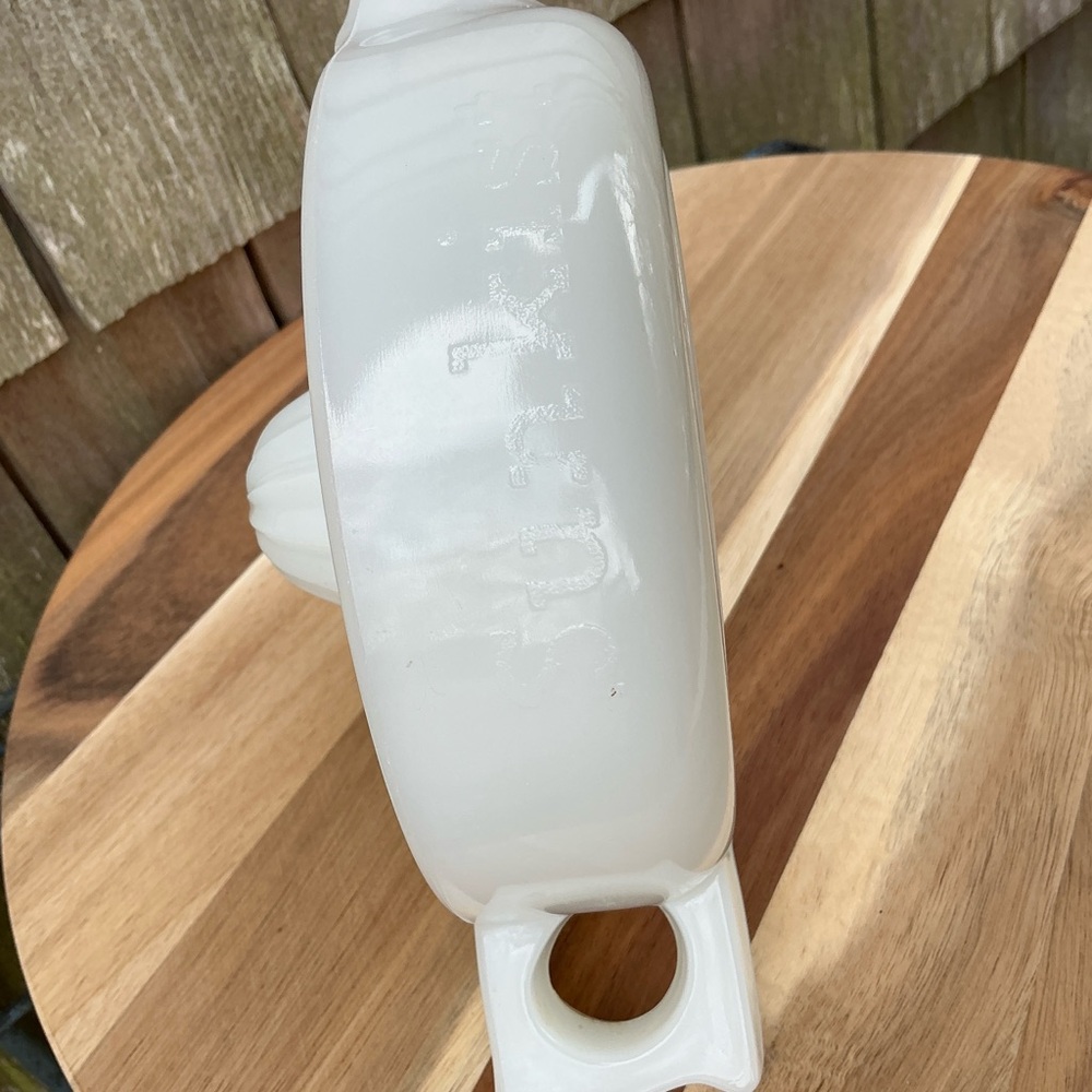 Vintage Sunkist Milk Glass Reamer - Juicer - Picture 5 of 11